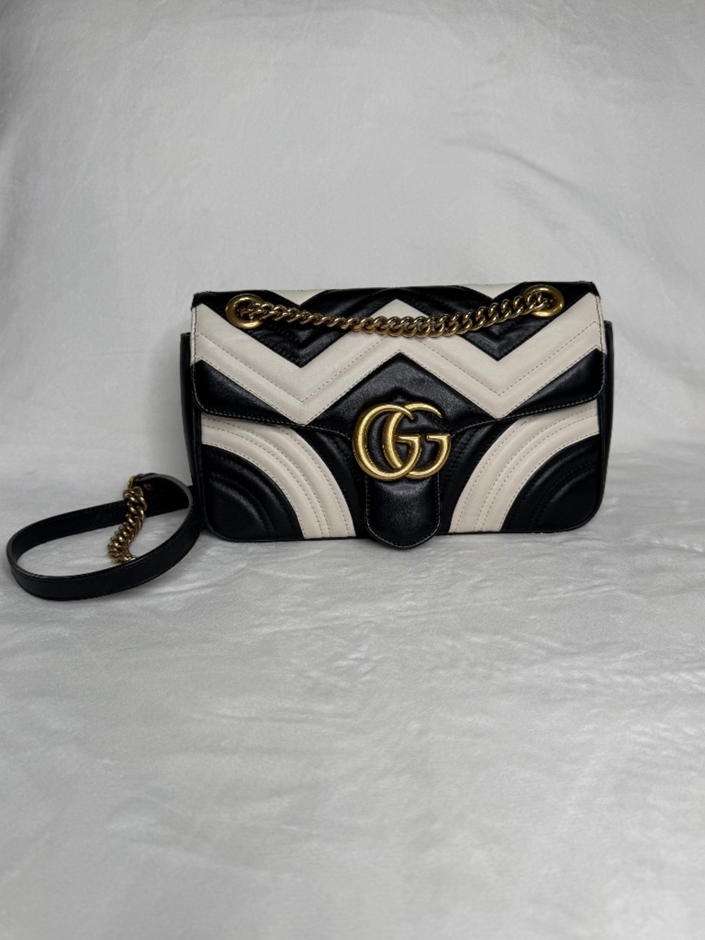 Gucci GG Marmont Chevron Bag